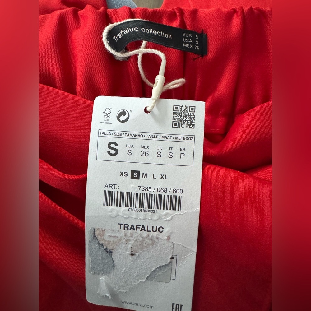 Zara Vibrant Red Cropped Pants,Size Small - Picture 6 of 7